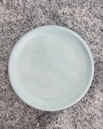 Plato plano - azul océano brillante