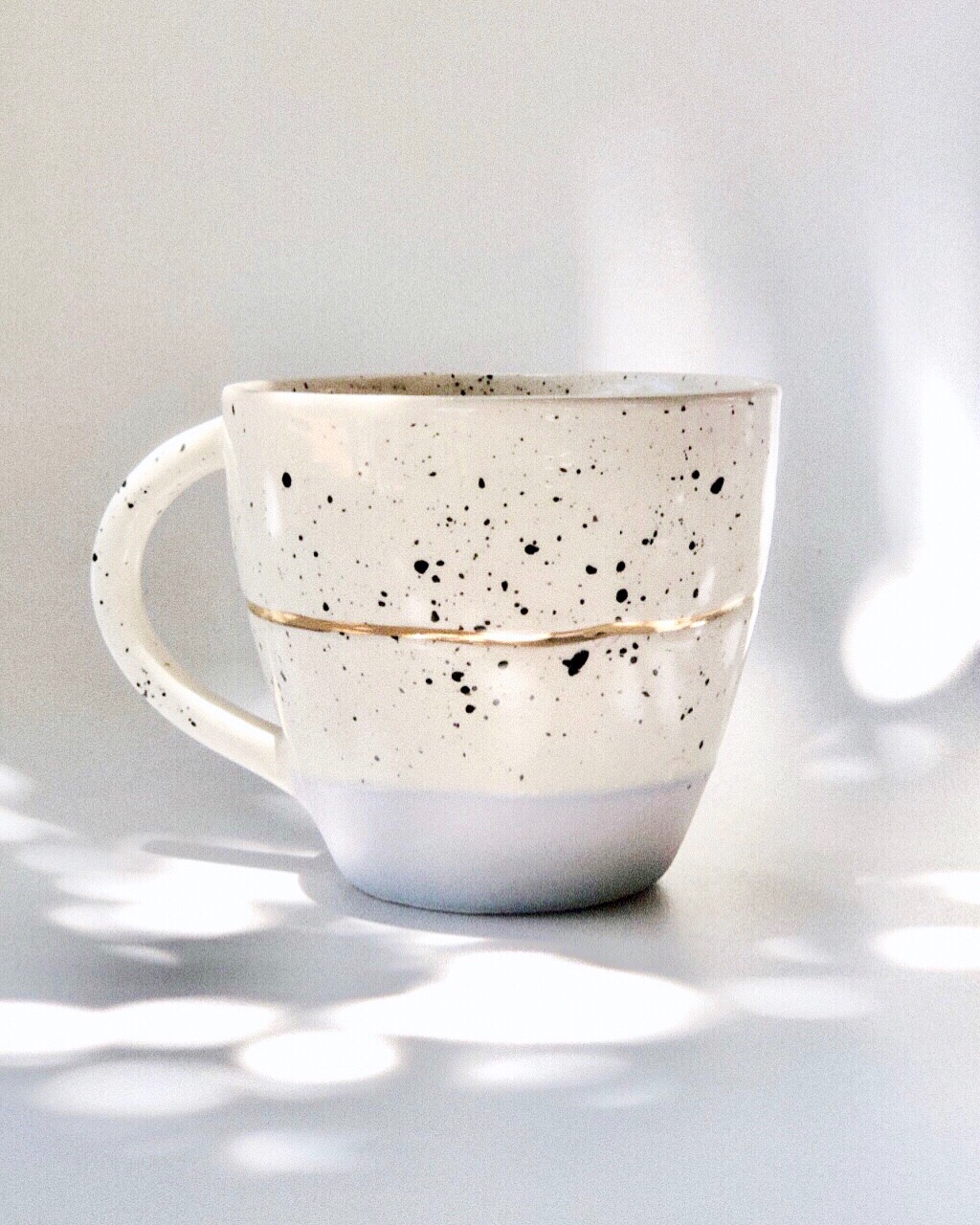 Taza latte órbita de oro